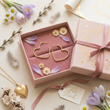 Laden Sie das Bild in den Galerie-Viewer, ALIANA | Minimalistische Herz Hoops in gold