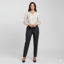 Laden Sie das Bild in den Galerie-Viewer, BLOMMA | Holz Halskette grau weiß gold