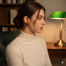 Laden Sie das Bild in den Galerie-Viewer, PENELOPE | Coole Resin Acryl Harz Ohrstecker braun marmoriert