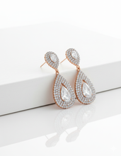 Load image into Gallery viewer, BRINLEY | Atemberaubende Statement Kristall Ohrhänger