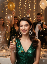 Laden Sie das Bild in den Galerie-Viewer, ÉLODIE | Atemberaubende Party Ohrringe in silber mit klaren Kristallen