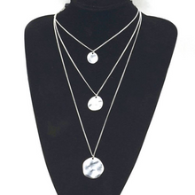 Laden Sie das Bild in den Galerie-Viewer, BELIZA | Süße silberne Multilayer Boho Halskette mit Coin Anhängern