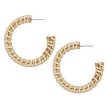 Laden Sie das Bild in den Galerie-Viewer, AGNES | Trendy Herbst Statement Ohrringe Ohrhänger Rattan beige braun