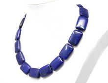 Laden Sie das Bild in den Galerie-Viewer, TIANA | Außergewöhnlich schöne Gem.Chic Unikat Halskette aus Lapislazuli Edelsteinen in Rechteckform