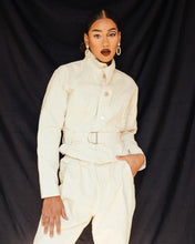 Laden Sie das Bild in den Galerie-Viewer, ABIGAIL | Klassische Resin Acryl Harz Ohrringe in beige braun marmoriertem Farbmuster