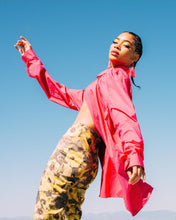 Laden Sie das Bild in den Galerie-Viewer, NAOMI | Lange Ohrringe mit 925 Sterling Silberhaken und Quasten aus echten Seidenfäden in bunt