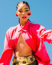 Laden Sie das Bild in den Galerie-Viewer, NAOMI | Lange Ohrringe mit 925 Sterling Silberhaken und Quasten aus echten Seidenfäden in braun