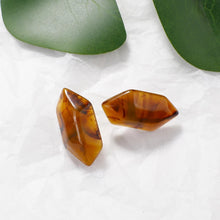 Laden Sie das Bild in den Galerie-Viewer, PENELOPE | Coole Resin Acryl Harz Ohrstecker braun marmoriert