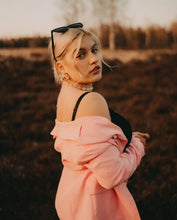 Laden Sie das Bild in den Galerie-Viewer, AUBREE | Goldfarbene 80er Retro Ohrringe 3er Hoop Creolen