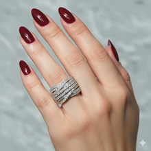 Laden Sie das Bild in den Galerie-Viewer, FRANCES | Atemberaubender silberner Cocktail Ring mit Kristallen
