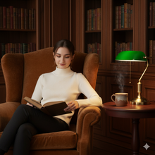 Laden Sie das Bild in den Galerie-Viewer, PENELOPE | Coole Resin Acryl Harz Ohrstecker braun marmoriert
