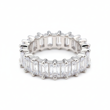 Laden Sie das Bild in den Galerie-Viewer, BRILLER | Atemberaubender Cocktail Ring mit klaren Kristallen 
