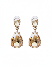 Load image into Gallery viewer, REINA | Atemberaubende Party Ohrringe mit großen Kristallen in champagner
