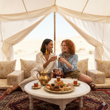 Laden Sie das Bild in den Galerie-Viewer, NAOMI | Lange Ohrringe mit 925 Sterling Silberhaken und Quasten aus echten Seidenfäden in gelb
