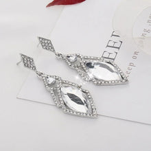 Load image into Gallery viewer, CIARA | Silberne Statement Ohrringe mit Kristallen

