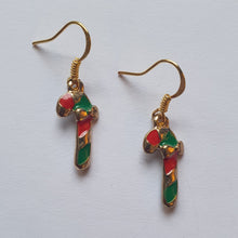 Laden Sie das Bild in den Galerie-Viewer, XMAS gold | Süße goldfarbene Ohrringe für Weihnachten mit verschiedenen Motiven
