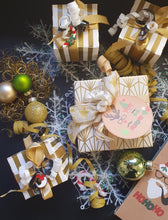 Laden Sie das Bild in den Galerie-Viewer, XMAS GIFT BOX | Geschenk Verpackung
