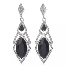 Load image into Gallery viewer, CIARA | Silberne Statement Ohrringe mit Kristallen
