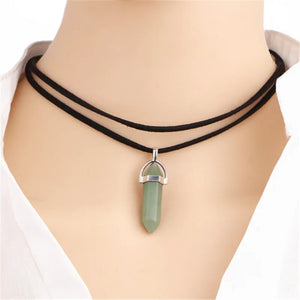 DIANA | Coole Choker Halskette mit spitzem Hexagon Anhänger aus Halbedelsteinen