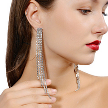 Load image into Gallery viewer, BRYLEE SILVER | Elegante lange Statement Ohrringe silber mit Kristallen
