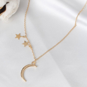 STARSTRUCK | Süße goldfarbene Minimal Halskette mit Mond und Sterne
