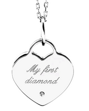 Laden Sie das Bild in den Galerie-Viewer, MY FIRST DIAMOND | Halskette mit Herz Anhänger und kleinem Diamanten in 925 Silber
