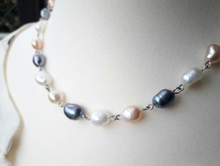 Laden Sie das Bild in den Galerie-Viewer, JOY | Elegante silberfarbene Braut Hochzeit Süßwasser Perlen Halskette Collier beige lachs grau
