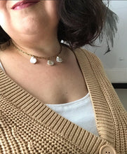 Laden Sie das Bild in den Galerie-Viewer, ICRUSH | MOTHER OF PEARLS Collier Halskette vergoldet mit echten Keshi Süßwasser Perlen
