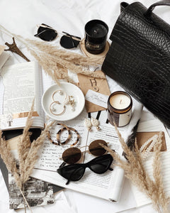 KENDALL | Coole Acryl Creolen Ohrringe mit beige braunem Leoparden Muster