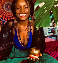 Load image into Gallery viewer, MAYSA | Tolle blau grüne Pfauen Feder Boho Statement Ohrringe Ohrhänger
