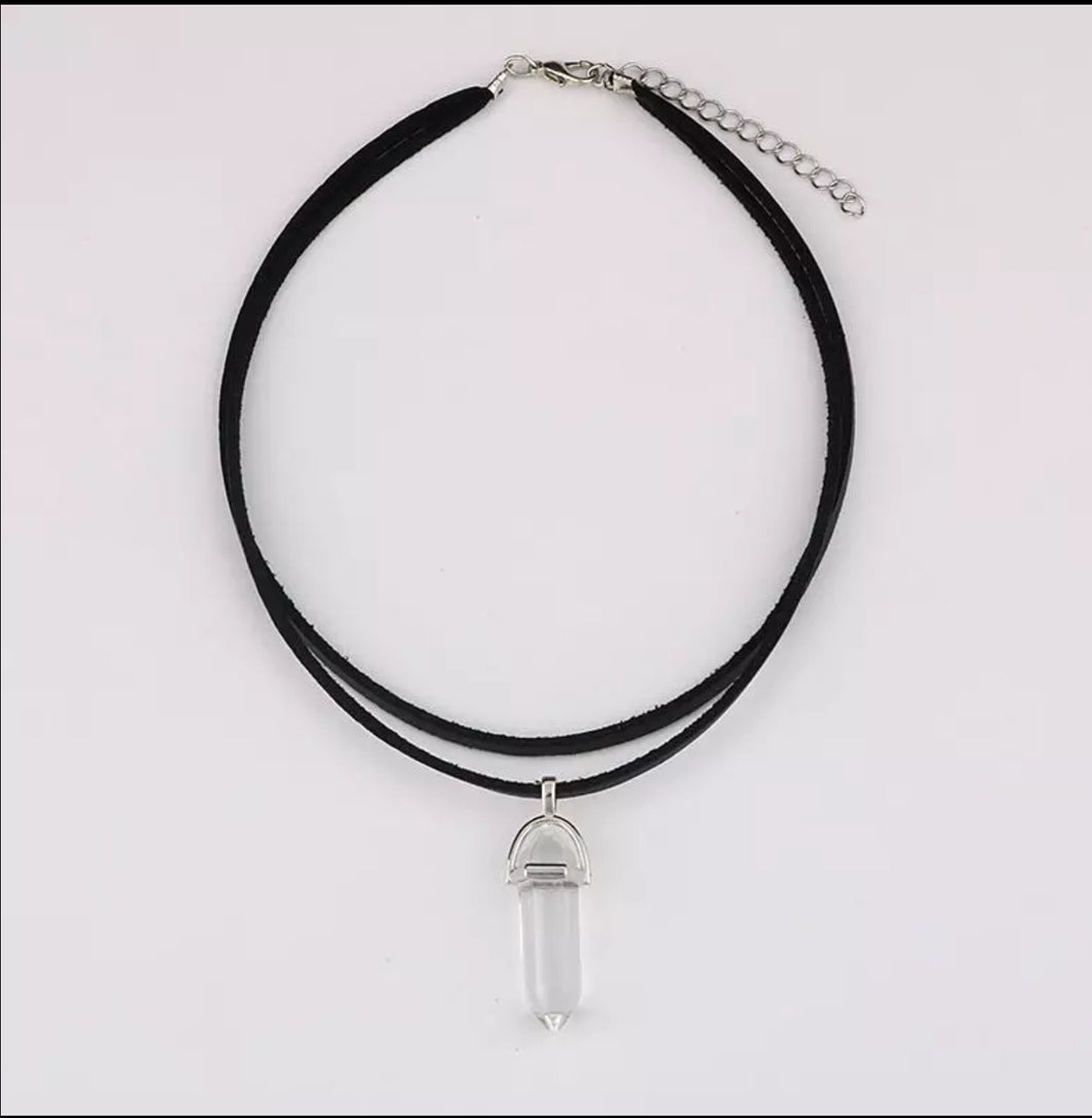 DIANA | Coole Choker Halskette mit spitzem Hexagon Anhänger aus Halbedelsteinen