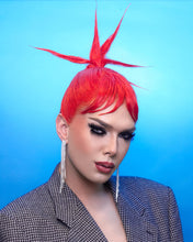 Load image into Gallery viewer, BRYLEE SILVER | Elegante lange Statement Ohrringe silber mit Kristallen
